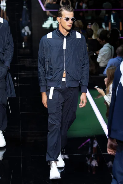 Look 107